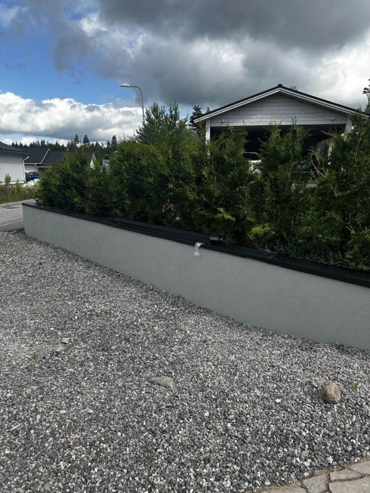 Muurin rappaus ja pellitys