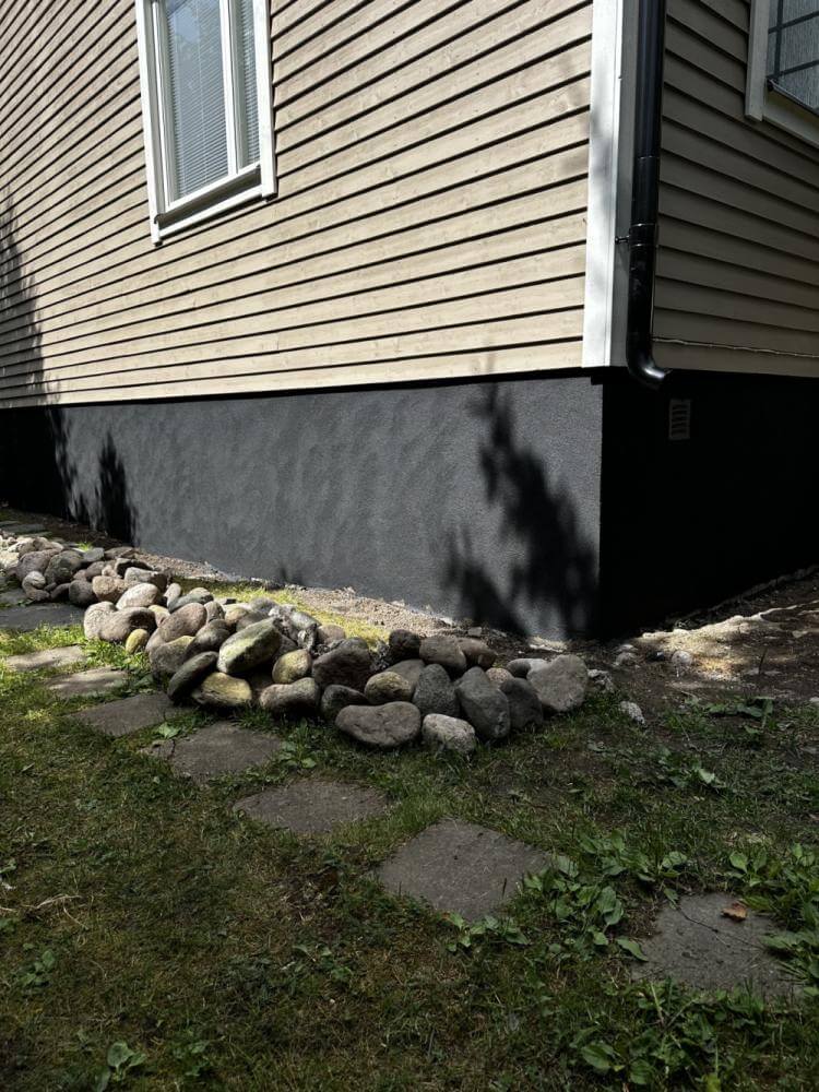 Sokkelin saneeraus kuva